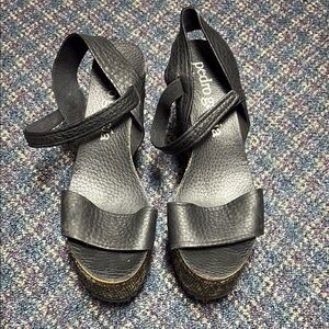 Preloved Pedro Garcia Black Women's Sandals size unknown (probably a 9)